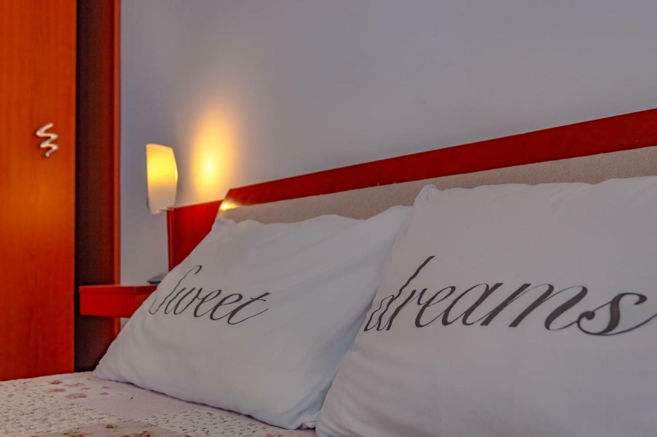 Apartment Leon And Leona Opatija Luaran gambar